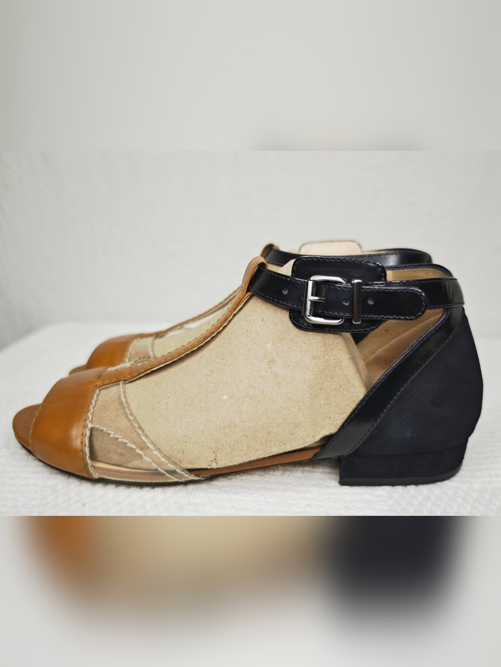 carven leather & suede T-strap flat sandals